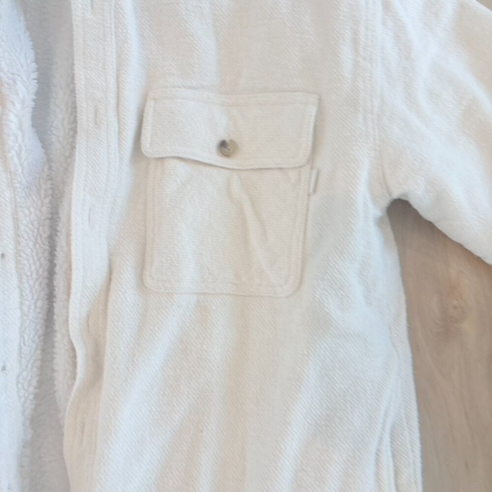 Aritzia Tna Cozy Boyfriend fleece lined super soft button up Cream size 1 - Picture 5 of 7